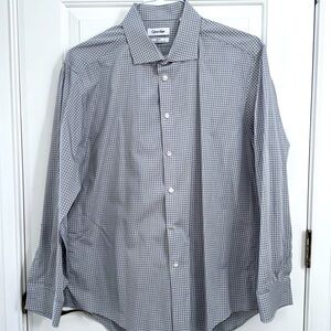 Men’s 17 32/33 Slim fit button up dress shirt